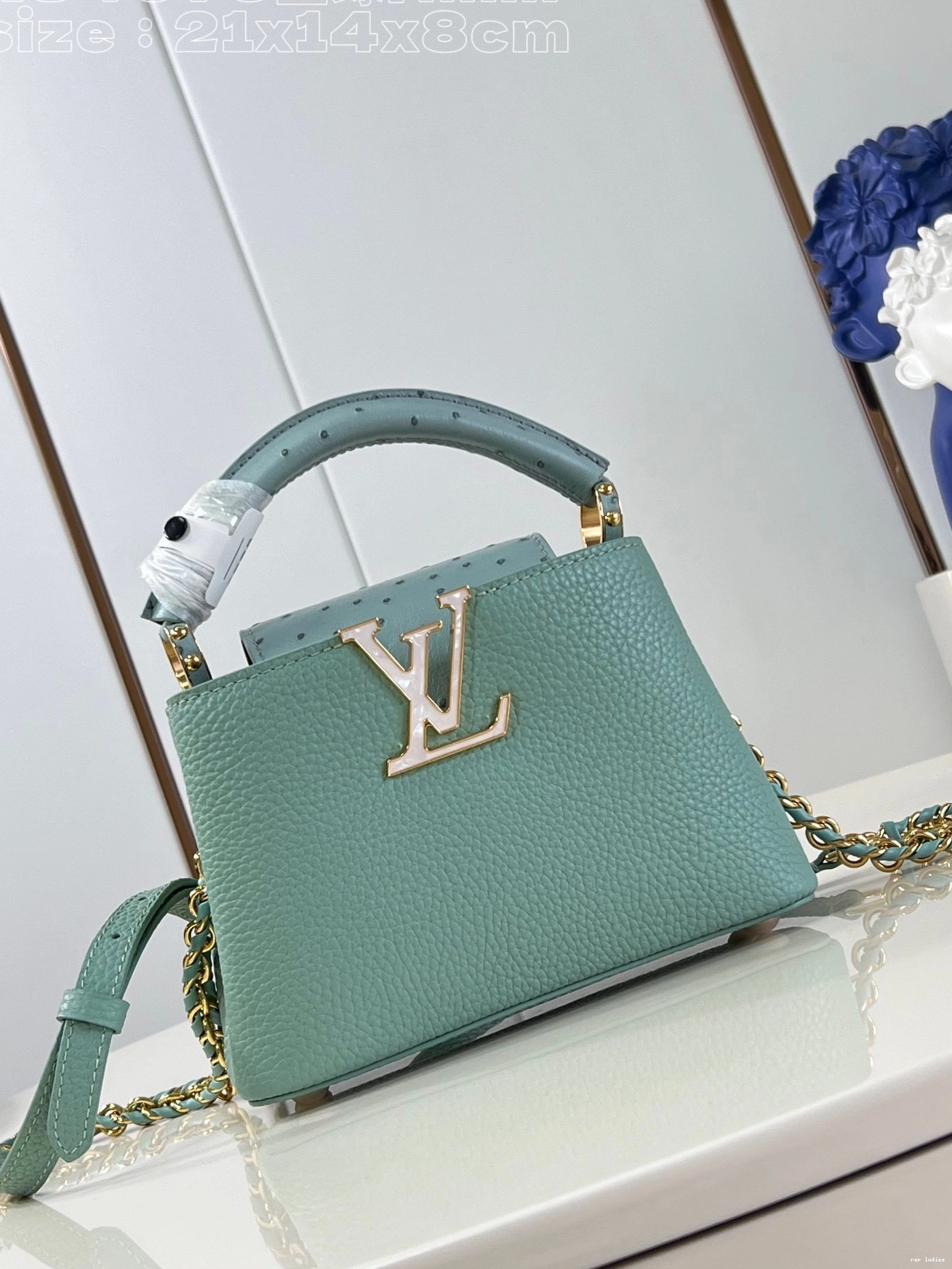 Cheap CAPUCINES VUITTON LOUIS MINI-22*12*8CM 0812